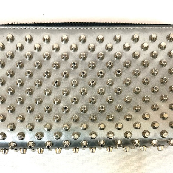 Christian Louboutin Handbags - EUC- CHRISTIAN LOUBOUTIN PANETTONEONE SPIKE ZIPPY WALLET